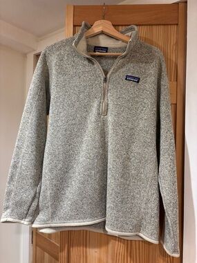 Patagonia women’s Half-Zip Fleece Pullover - Light Gray